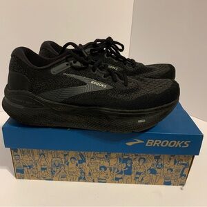 Brooks Black Ghost Max Running Shoes